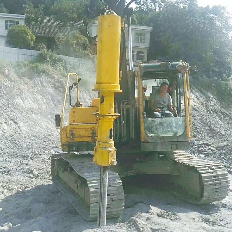 Ultra Huge Rock Splitter Machine Mounted With Excavator